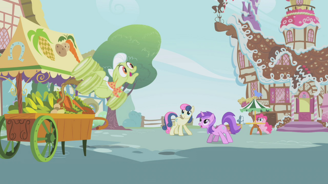 File:Granny Smith cartoon pose S1E05.png