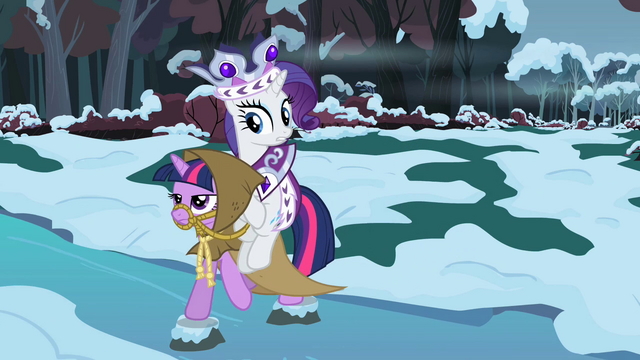 File:Rarity riding Twilight S2E11.png