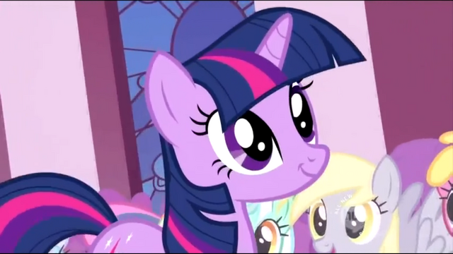 File:Derpy in the crowd S2E02.png