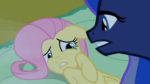 File:Fluttershy scared2 S02E04.png