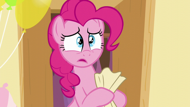 File:Pinkie worried while holding the paper S5E19.png