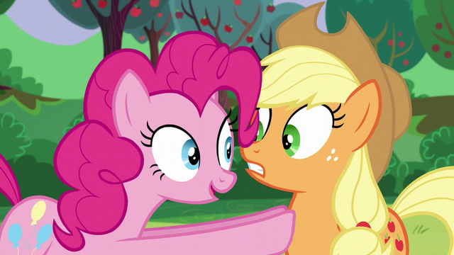 File:Pinkie startles Applejack S5E24.png