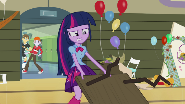 File:Twilight dragging table EG.png