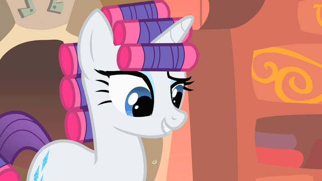 File:Rarity wearing curlers S1E08.png