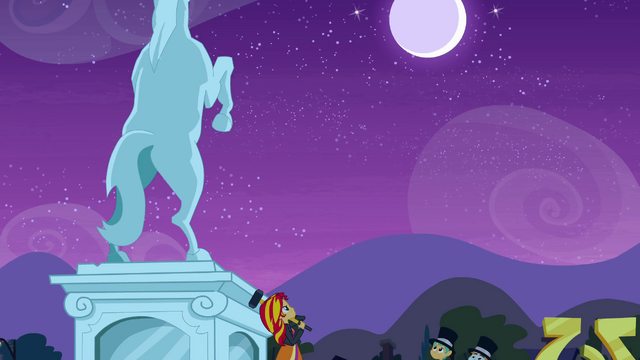 File:Sunset Shimmer with a sledgehammer EG.png