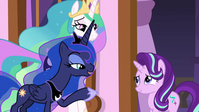 File:Princess Luna commends Starlight's boldness S7E10.png