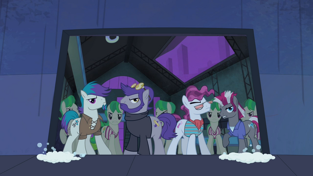 File:The Mane-iac's henchponies S4E06.png