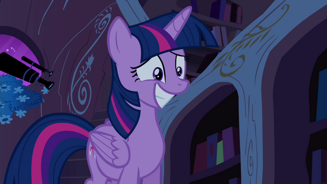 File:Twilight nervous grin S4E26.png