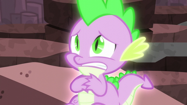 File:Spike shaking nervously S6E5.png