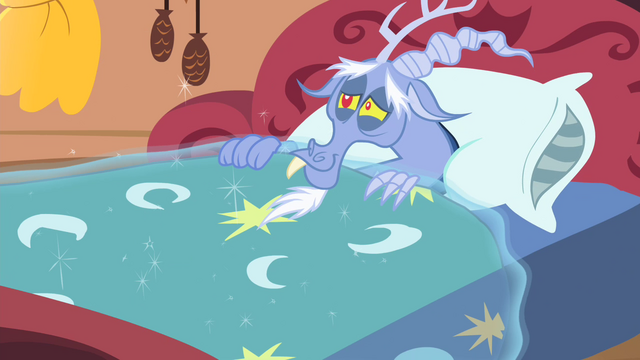File:Blanket being levitated to cover Discord S4E11.png