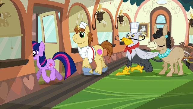 File:Disembarking S2E24.png