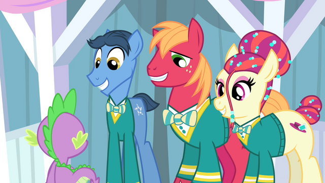 File:The Ponytones smiling S4E14.png