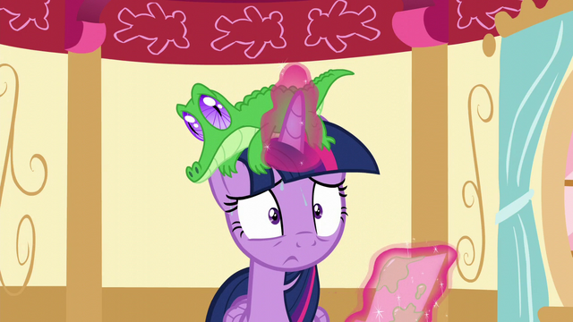 File:Twilight worried face S5E11.png