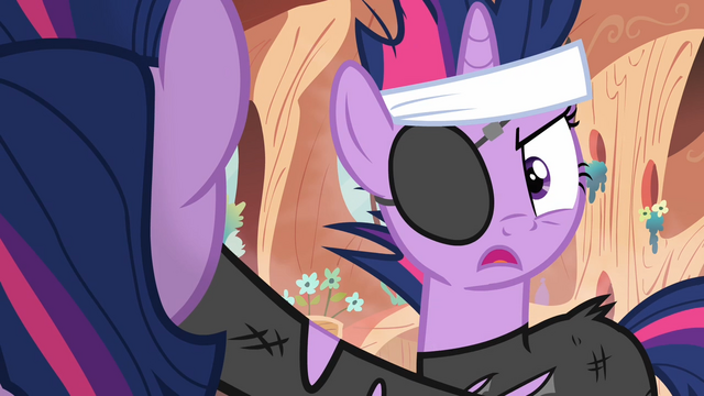 File:Twilight trying to warn Twilight S2E20.png