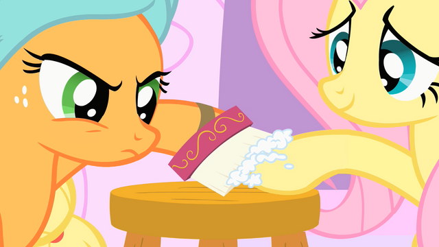 File:Applejack Manicure S1E26.png