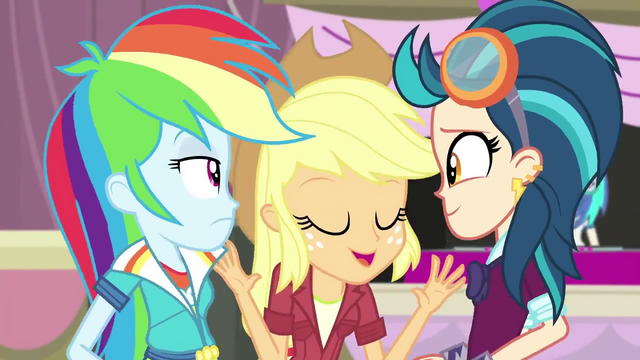 File:Applejack "alright, everypony" EG3b.png