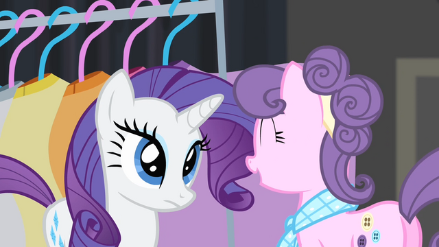 File:Suri laughing S4E08.png