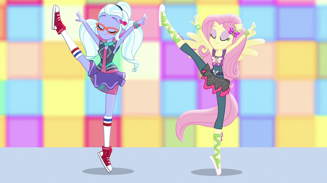 File:Sugarcoat and Fluttershy perform street ballet EGS1.png