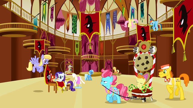 File:Trixie City Hall S3E5.png