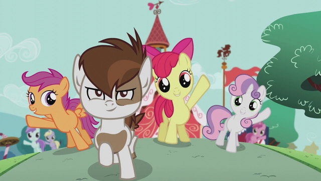 File:Pipsqueak looking determined S5E18.png