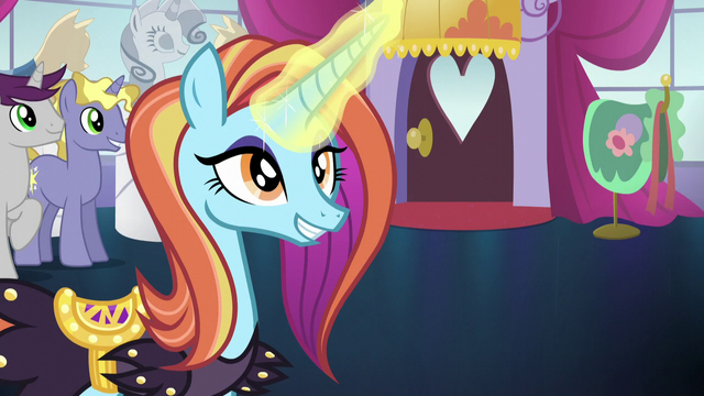 File:Sassy smiling S5E14.png