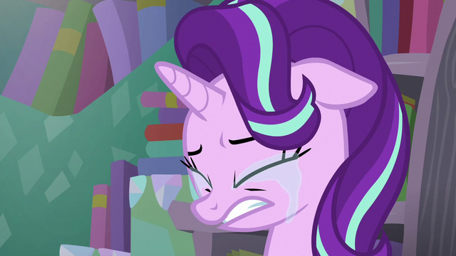 File:Starlight crying S6E2.png