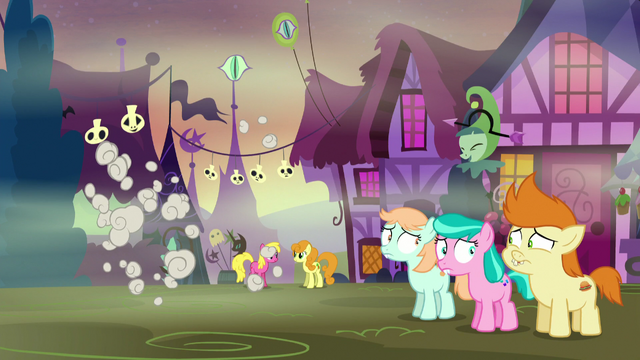File:Foals confused S5E21.png