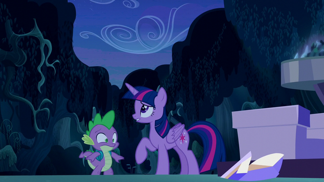 File:Spike hears noise S5E26.png