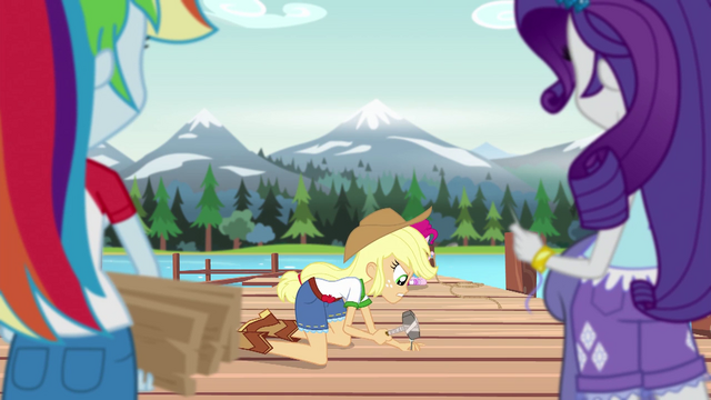 File:Applejack goes back to hammering EG4.png