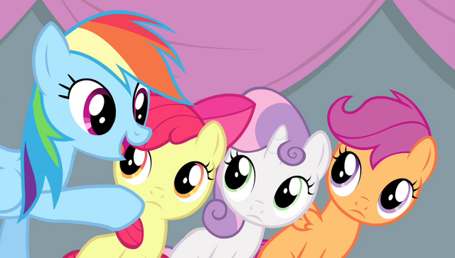 File:Rainbow "those aren't your average arrows" S4E24.png
