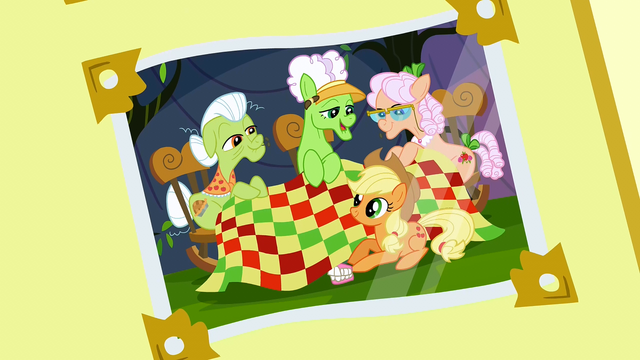 File:Photo album 10 (Stitching a quilt) S3E8.png