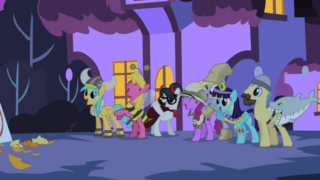 File:Derpy and Crew S2E4.png