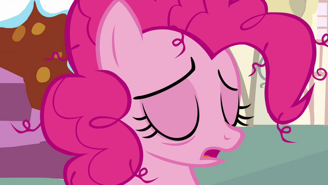 File:Pinkie Pie sleeping S3E07.png
