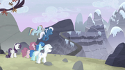 Starlight flees toward the mountain S5E2.png