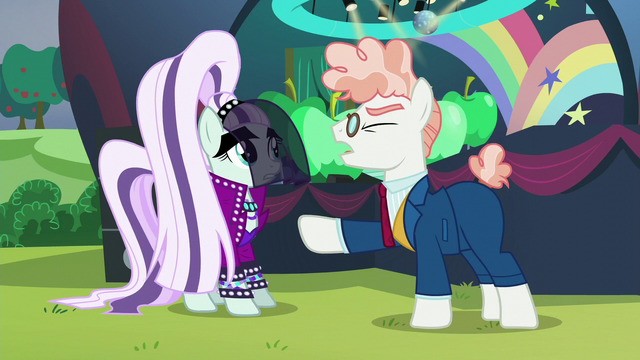 File:Svengallop "to rehearsal!" S5E24.png
