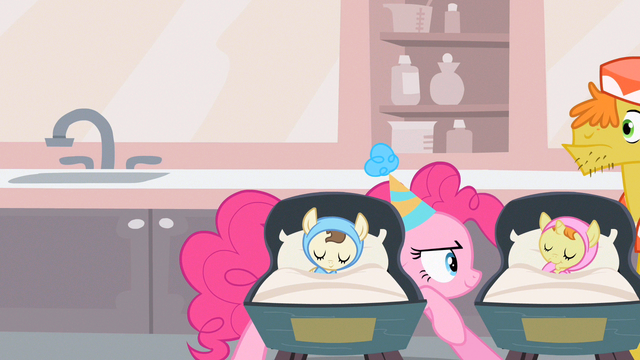 File:Pinkie Pie being sneaky S2E13.png