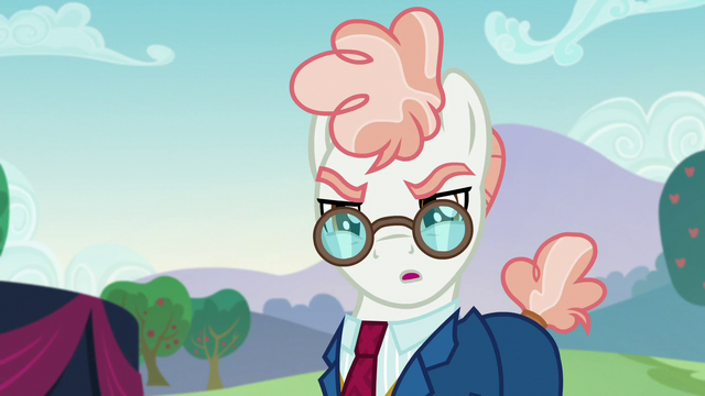 File:Svengallop "...calling you..." S5E24.png