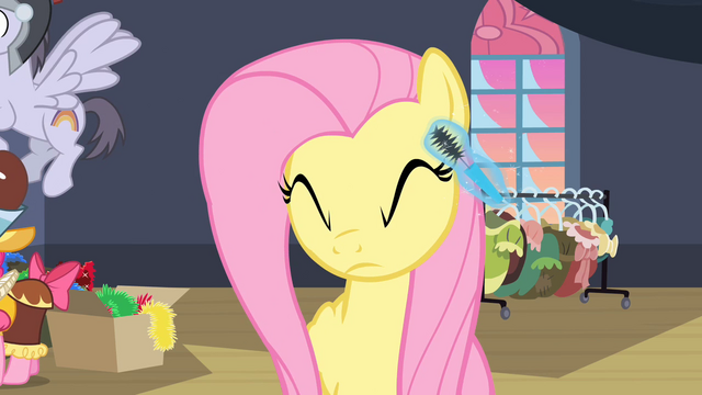 File:Fluttershy getting mascara S2E11.png