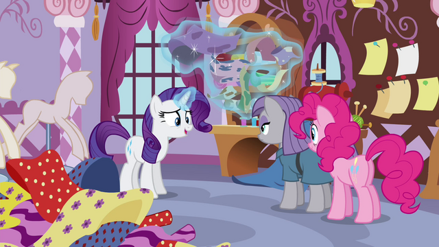 File:Rarity levitating fabrics S4E18.png