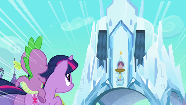 File:Spike 'The castle' S3E2.png