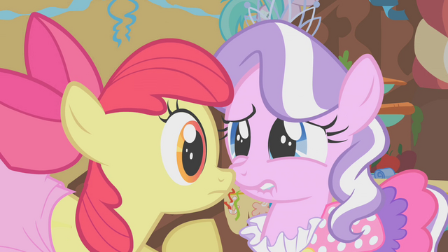 File:Diamond Tiara nervous S01E12.png