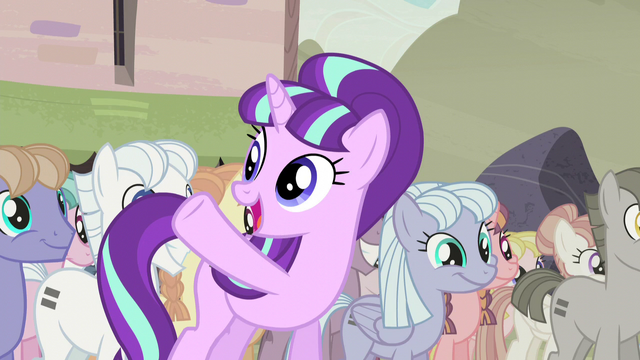 File:Starlight "we are all equal here!" S5E2.png