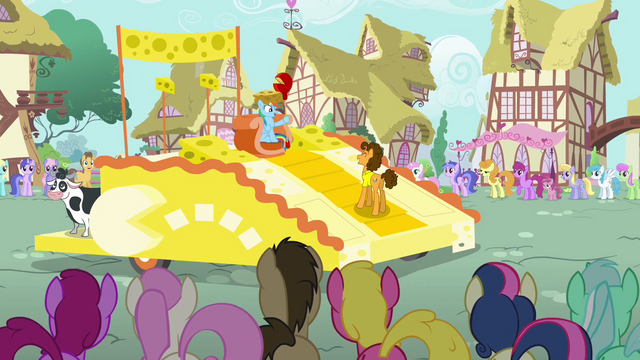 File:Cheese singing the Smile Song to Rainbow S4E12.png