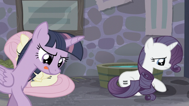 File:Twilight thinking S5E02.png