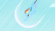 Primeira tentativa de Rainbow Dash de fazer o Arco-íris Sônico na série T1E16.png