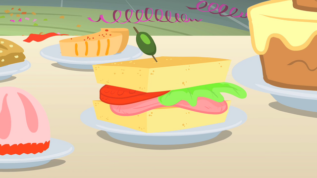 File:Sandwich with meat? S1E22.png