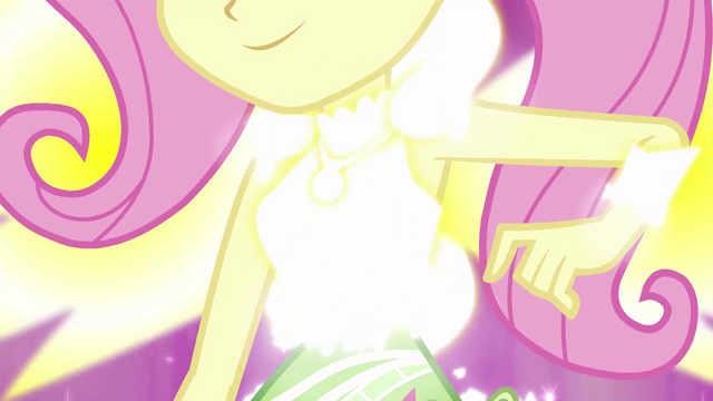 File:Fluttershy powering up EG4.png