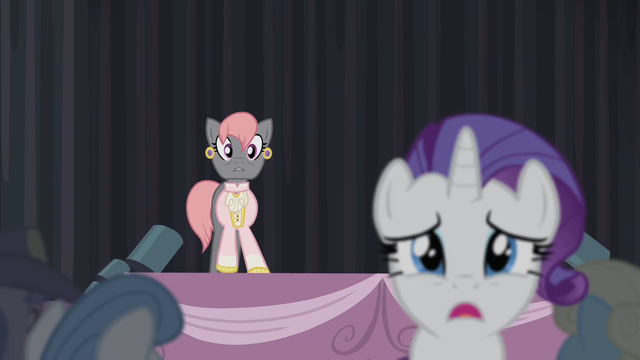 File:Rarity leaves the stage S4E08.png