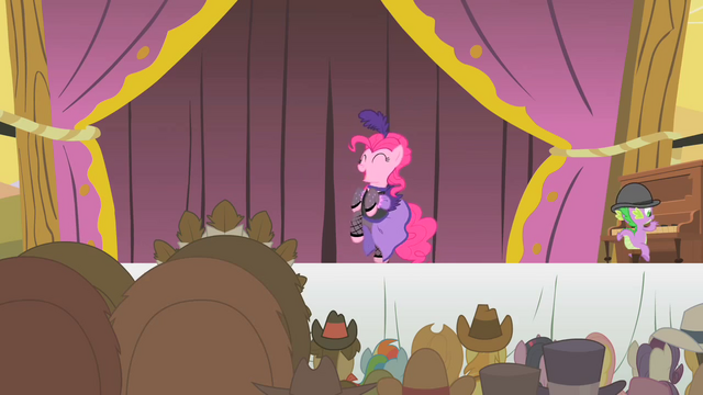 File:Pinkie Pie kicking S1E21.png