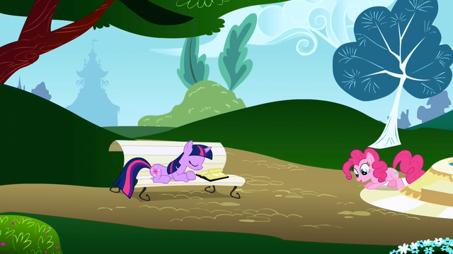 File:Twilight continuing reading S1E5.png